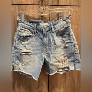 Good American - Distressed Shorts